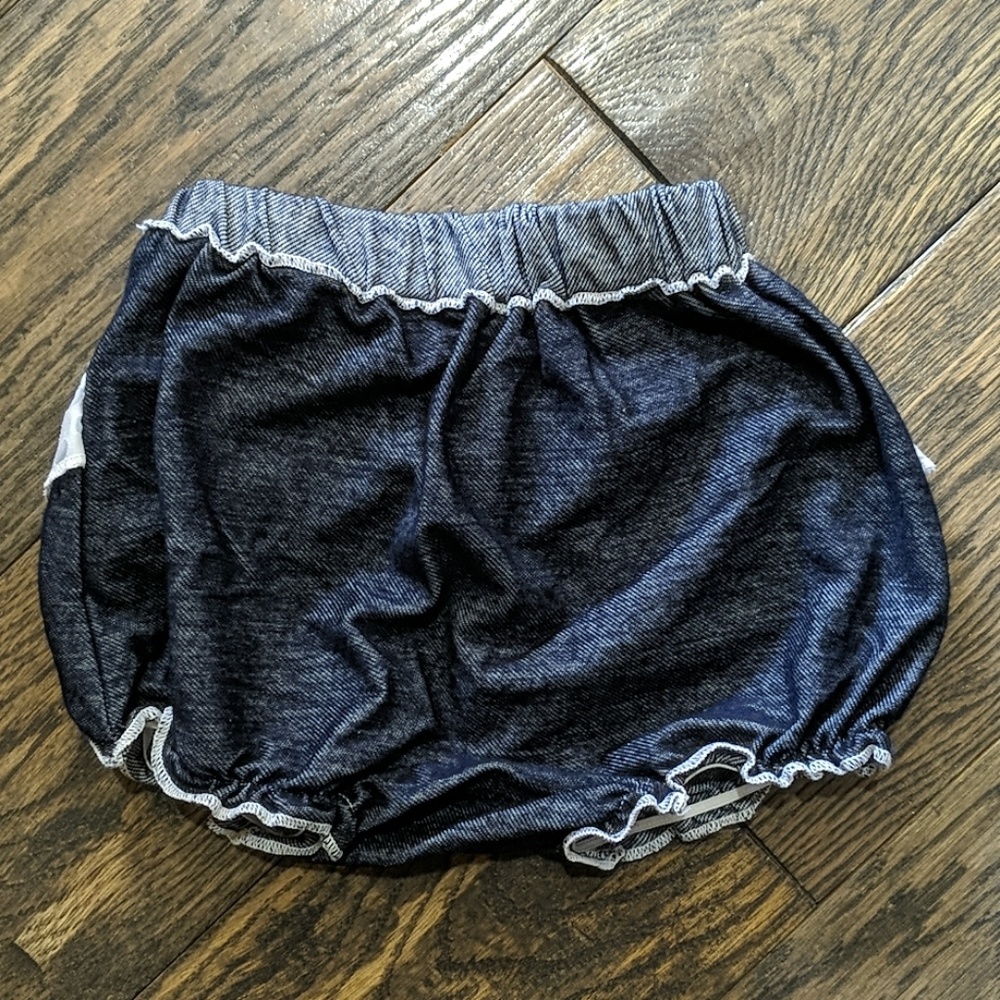 NaNo Ruffle Butt Shorts